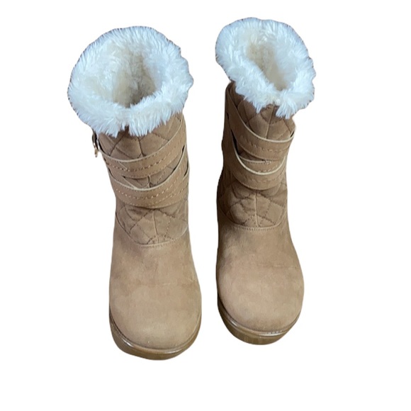 G by Guess Babez Ugg Style Boots 8.5 - Picture 3 of 13